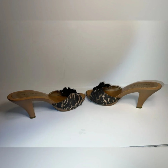 Madden Girl, Kizzez, 8, open toe 3.75”clog , stud animal print, 3D black flower - Picture 9 of 12
